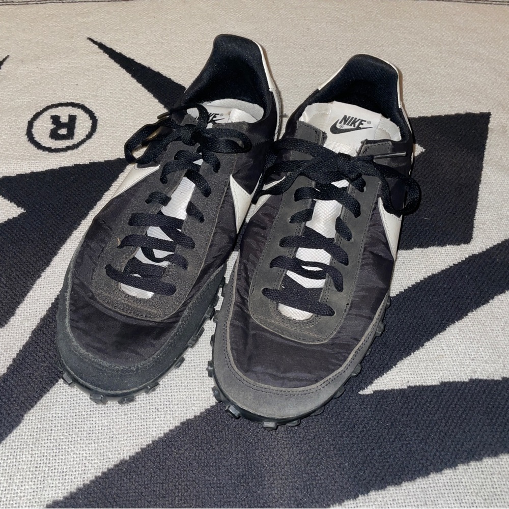 RARE Black Nike Waffle Racer 2019 Mens Size 10 Great Condition